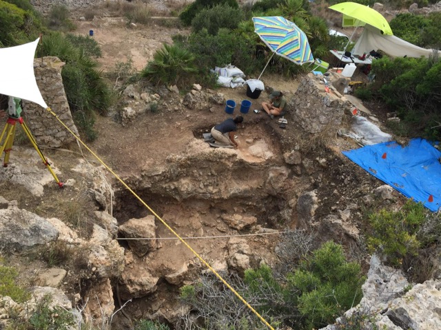 Excavación Volcán del Faro (Cullera)